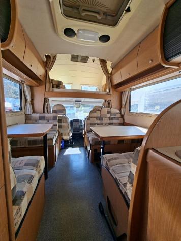 CAMPER LAIKA DUCATO MANSARDATO 7 POSTI DOPPIA DINETTE LETTI CASTELLO FOTOVOLTAICO CAMPEGGIO USATI GENERALI 1654 - Foto 10