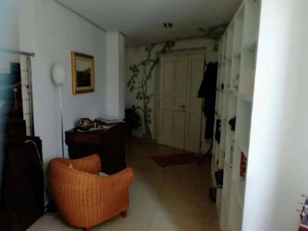 Immobile in asta di 243 m² con più di 5 locali e box auto in vendita a Foligno - Foto 8