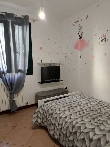 LEQUILE -APPARTAMENTO CON SCOPERTO E POSTO AUTO - Foto 9