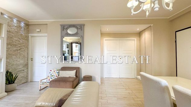 RECENTE APPARTAMENTO CON GARAGE ZONA VILLA POLITI-MONUMENTI - Foto 8