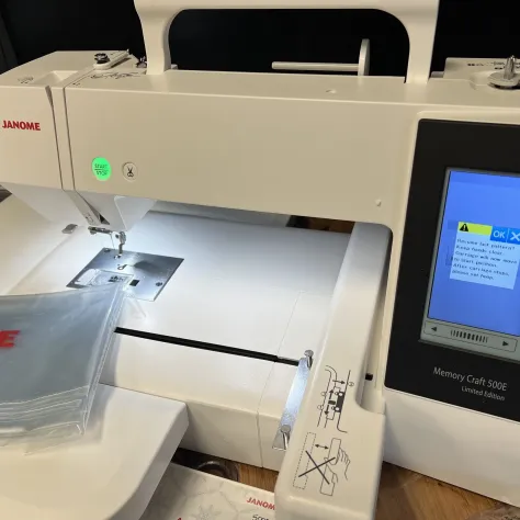 Macchina da cucire Janome Memory Craft 500E con ricamo