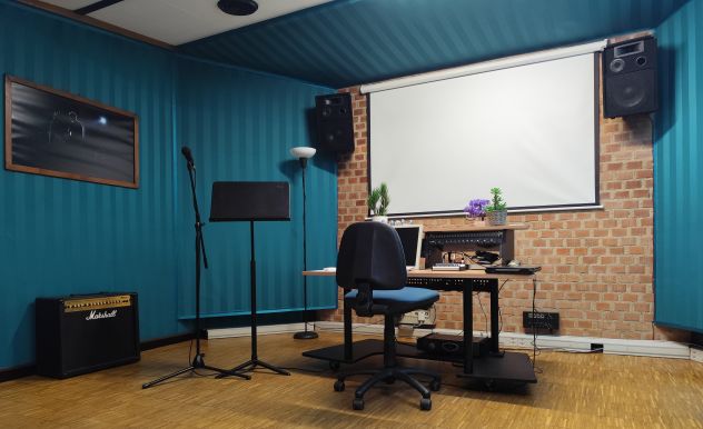 Regia / sala 25mq per lezioni, corsi, creator e produzione