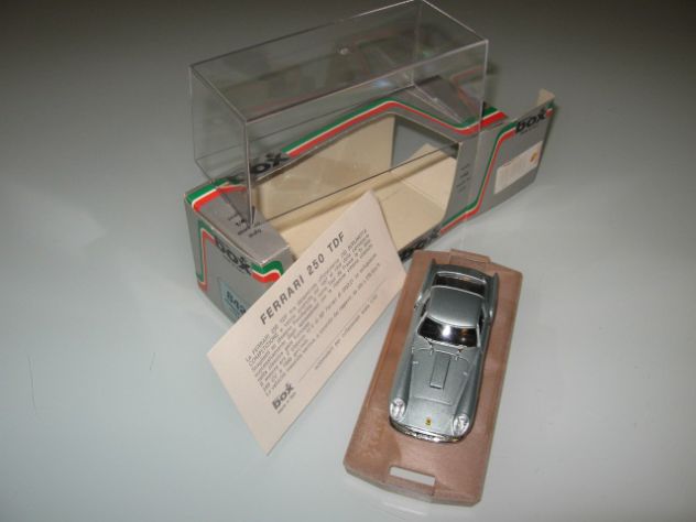 FERRARI 250 TDF STRADALE MODEL BOX NUOVO!!!!! - Foto 9