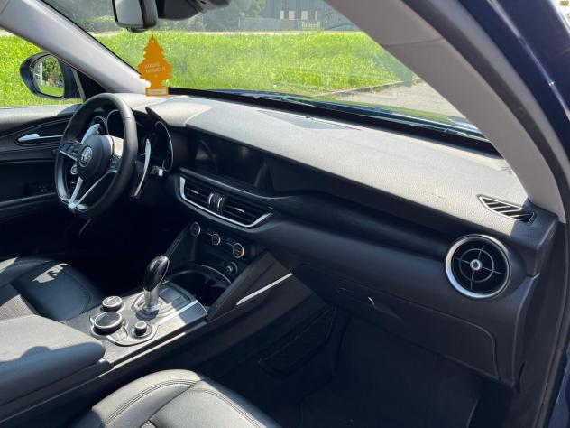 Alfa Romeo Stelvio 2.2 Turbodiesel 210 CV AT8 Q4 - Foto 9