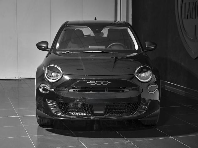 FIAT 600 600 Hybrid 110 CV DCT MHEV Pop - Foto 2