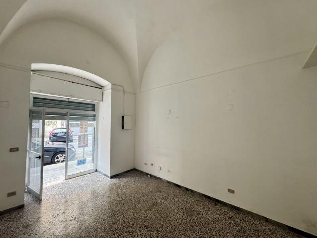 1 Vetrina in affitto a Bari - Foto 8