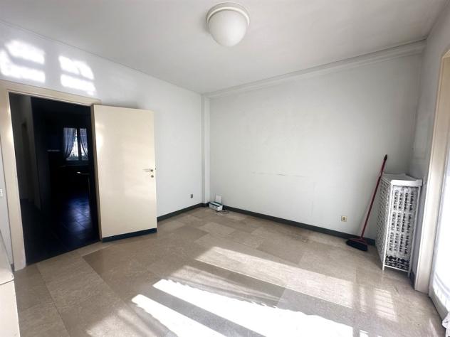 4 LOCALI CON TRIPLI SERVIZI E BALCONI IN CENTRO LECCO - Foto 10