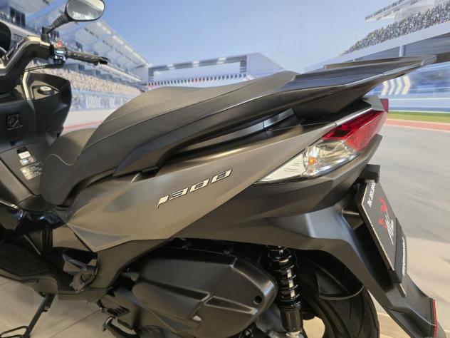 Kawasaki J300 06/2017 - Km 10800 - Foto 4