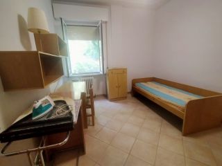 Zona semicentrale, camera singola per lavoratrice