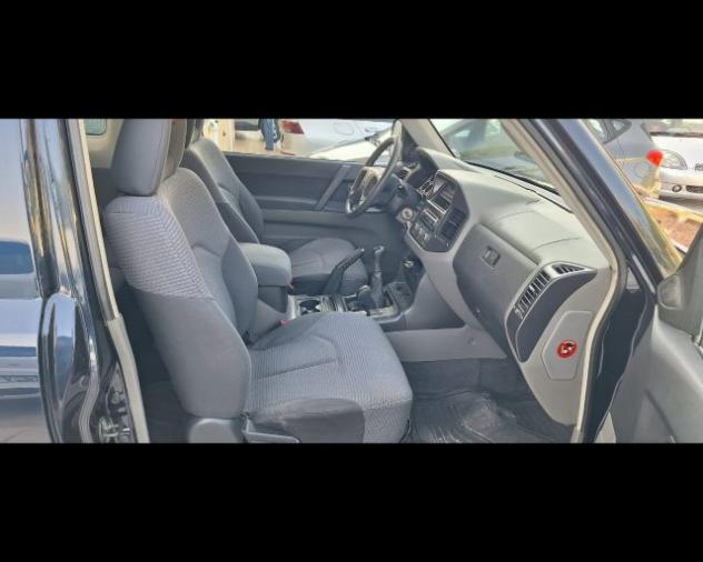 MITSUBISHI Pajero 3.2 16V DI-D 3p. GLX rif. 24001721 - Foto 9