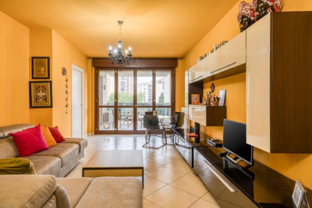 Appartamento di 90 m² con 2 locali e box auto in vendita a San Donato Milanese - Foto 3