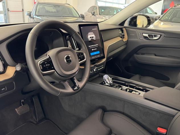Volvo XC60 B5 AWD automatico Plus Dark - Foto 7