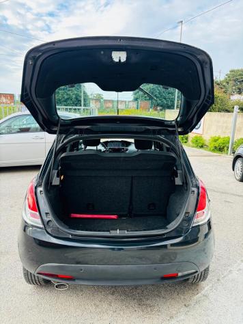 Lancia Ypsilon 1.2 69 CV 5 porte S&S Gold - Foto 10