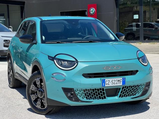 FIAT 600 1.2 Hybrid 145cv - Foto 4
