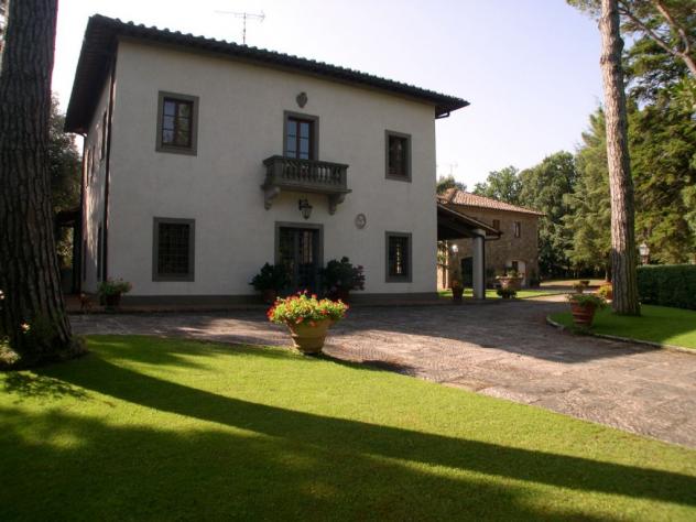 VILLA di 18 vani e di 700 mq (GAMBASSI TERME) rif. G 980 - Foto 6
