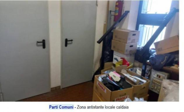 Immobile in asta di 149 m² con più di 5 locali e box auto in vendita a Orbassano - Foto 20