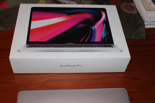 MacBook 13 PRO - M2 - 8gb RAM - 256 gb - 2024