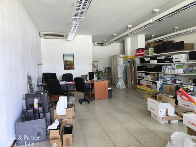 1 Vetrina in vendita a Bastia Umbra - Foto 4