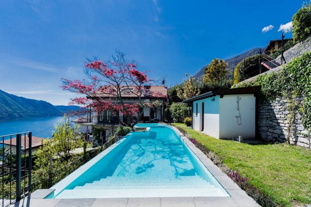 Villa con piscina per 10 persone