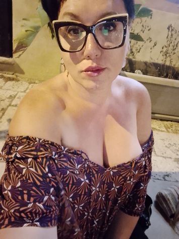 CANTANTE LIRICA BARITONESSA DI BASE A TUGLIE PER MATRIMONI,CONCERTI VISTA IN TV!