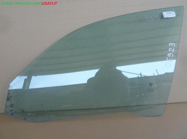 SCENDENTE ATERMICO PORTA ANT.S. LANCIA THESIS Vetri e Retrovisori Cristalli Cristalli porte Cristal LANCIA - THESIS - 01-07-2002 - 01-10-2009