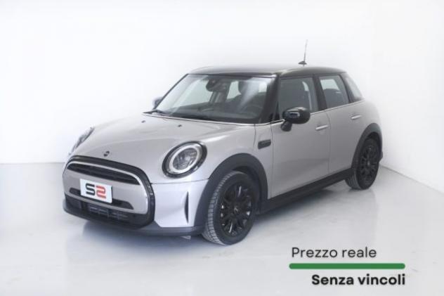 MINI Cooper 1.5 Cooper Essential 5 porte Tetto nero/cerchi 17' rif. 22568183