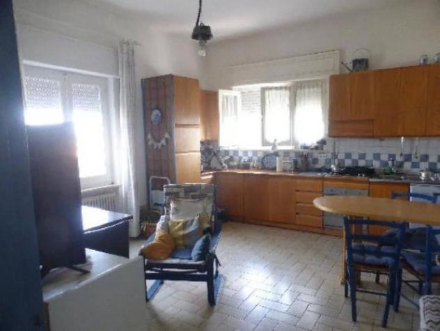 Immobile in asta di 148 m² con più di 5 locali e box auto in vendita a Fermo - Foto 6