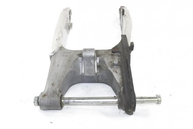 HONDA CBR 600 F 52200MBW000 FORCELLONE POSTERIORE PC35 99 - 00 REAR SWINGARM LEGGERI SEGNI DI USURA - Foto 2