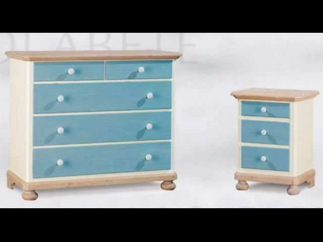 Comò In Legno Shabby Chic in legno abete spazzolato