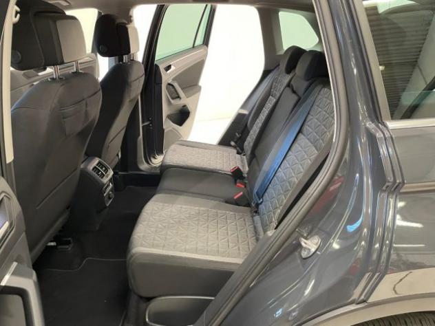 VOLKSWAGEN Tiguan 2.0 TDI DSG 4MOTION Life 150CV rif. 22945087 - Foto 7