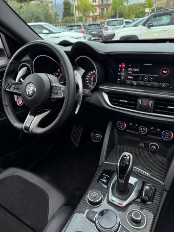 Alfa Romeo Stelvio 2.9 Bi-Turbo V6 510 CV AT8 Quadrifoglio - Foto 9