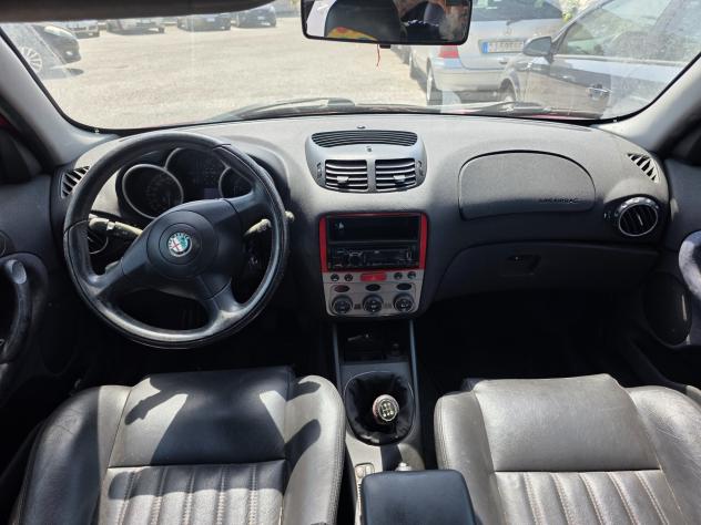 Alfa Romeo 147 1.6i 16V Twin Spark cat 5p. Distinctive PELLE - Foto 8