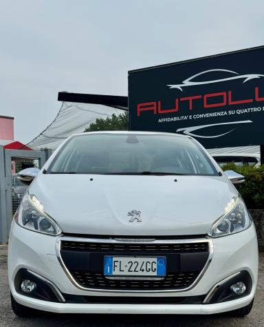 Peugeot 208 BlueHDi 75 5 porte black line 2017 - Foto 2