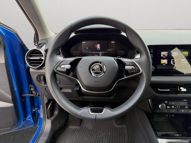 Škoda Fabia Young Edition 1.0 MPI 59 kW (80 CV) 5 marce - manuale - Foto 9
