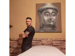 Massaggi - benessere Quartu Sant'Elena - Massaggiatore olistico Tel:3495507032