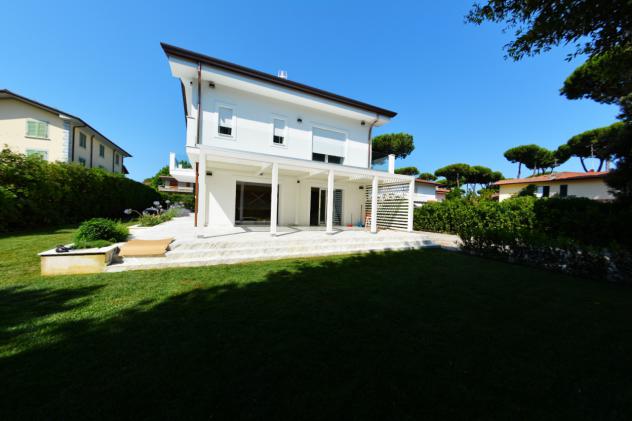 VILLA di 8 vani e di 320 mq (PIETRASANTA) rif. MP888 - Foto 3