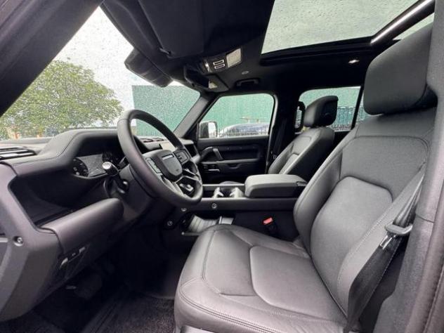LAND ROVER Defender 110 3.0D I6 350 CV AWD Auto X-Dynamic HSE rif. 23927662 - Foto 2