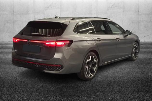 VOLKSWAGEN Passat 2.0 TDI 150 CV SCR DSG R-Line rif. 24048834 - Foto 3