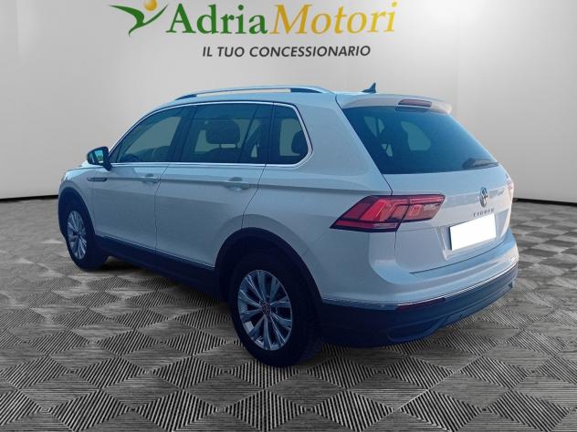 Volkswagen Tiguan 2.0 TDI SCR 110KW Life DSG - Foto 3