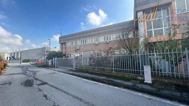CAPANNONE CON UFFICI E SHOWROOM IN VENDITA A BRUGHERIO - Foto 5