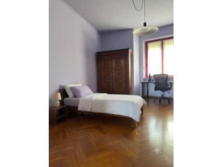 Stanza in appartamento in affitto a Torino