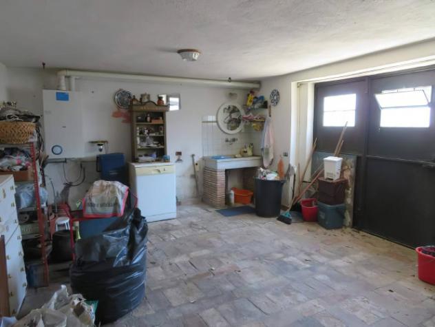 Immobile in asta di 50 m² con più di 5 locali e box auto in vendita a Castiglione in Teverina - Foto 8