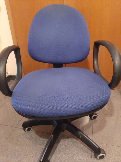 sedia da scrivania con ruote