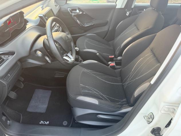 Peugeot 208 1.4 HDi 68 CV 5 porte Allure - Foto 9