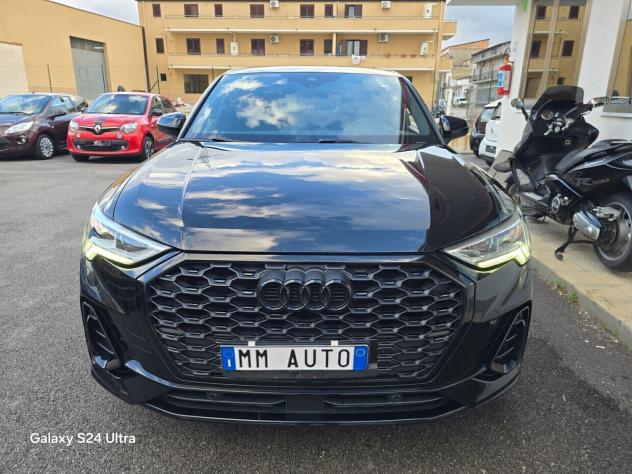 Audi Q3 SPB 35 TDI S tronic S line edition Total Black - Foto 6