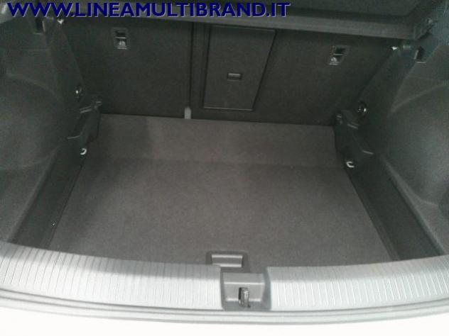 VOLKSWAGEN T-Roc 10 TSI R-Line Parcheggio Automatico Sedili Riscal. rif. 24063930 - Foto 8