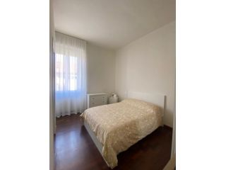 Stanza singola con bagno privato in camera - via Benedetto Menzini 4, Milano