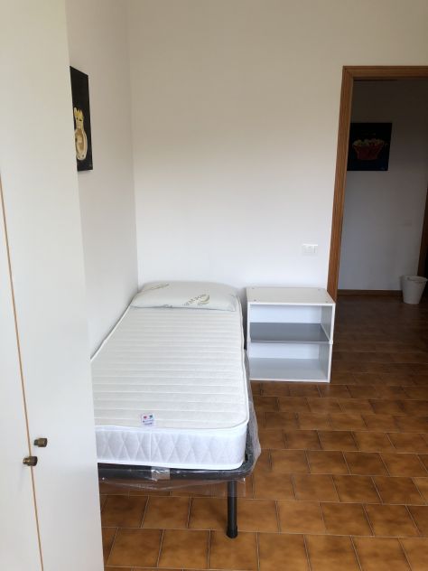 Camera doppia/ singola 2 posti letto , vicino scienze motorie zona ospedale