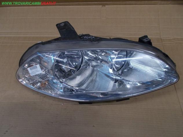 PROIETTORE D.CON LAMPADINE FIAT CROMA (194-2T)  Parti elettriche  Fanaleria  Proiettori  Proiettore ant. FIAT - CROMA - 01-05-2005 - 01-10-2007, FIAT