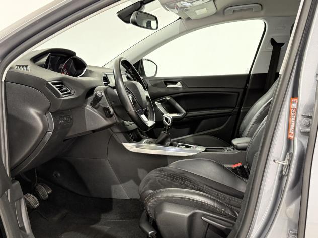 Peugeot 308 1.6 BlueHDI 120cv S&S Allure - Foto 8